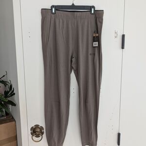 Nobull Men's Merino Blended Track Pant - Large Dark Fallen Rock